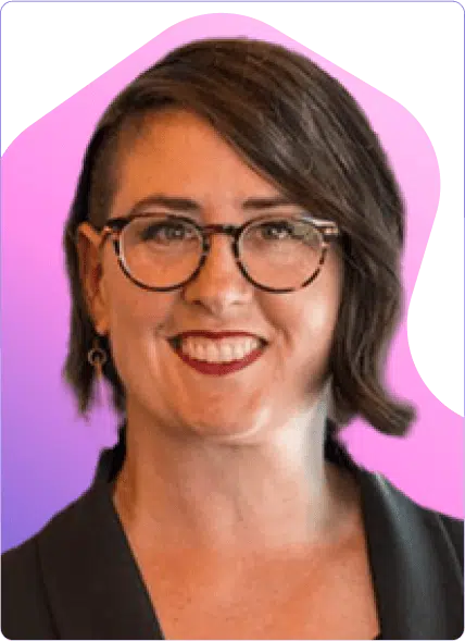Nicolle headshot