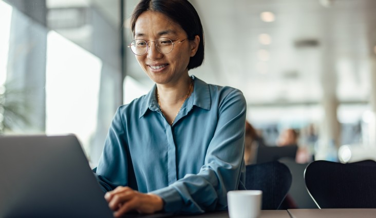 focused woman works at laptop in modern office 2026 01 09 11 51 57 utc 1